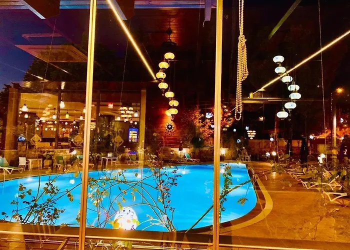 Whiteheaven 3* פמוקלה