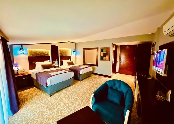 Whiteheaven פמוקלה