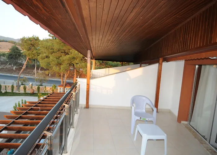 Whiteheaven Pamukkale